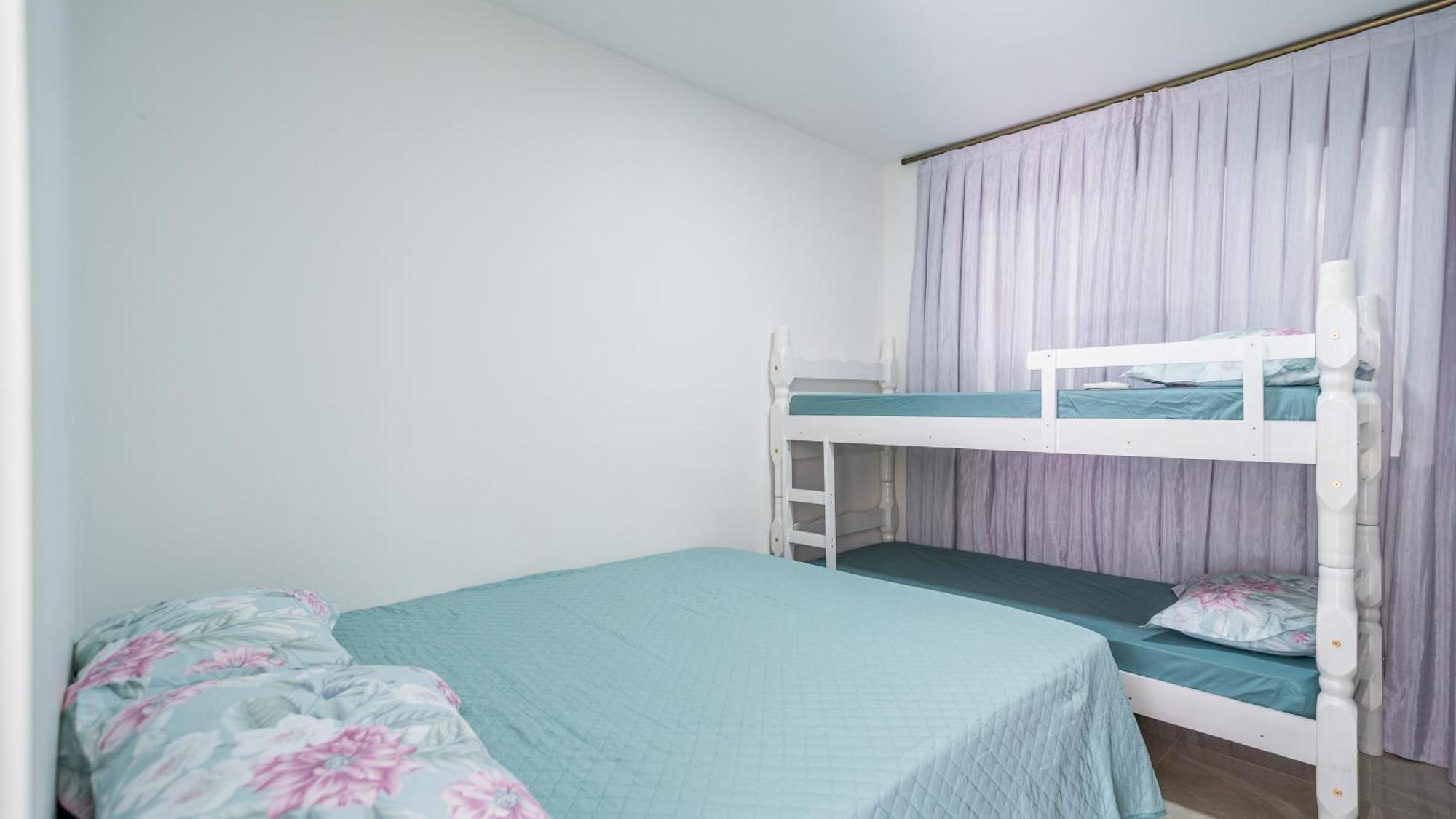 Residencial Com Piscina Possui Jacuzzi Aquecida Com Hidromassagem Villa Bombinhas Eksteriør billede