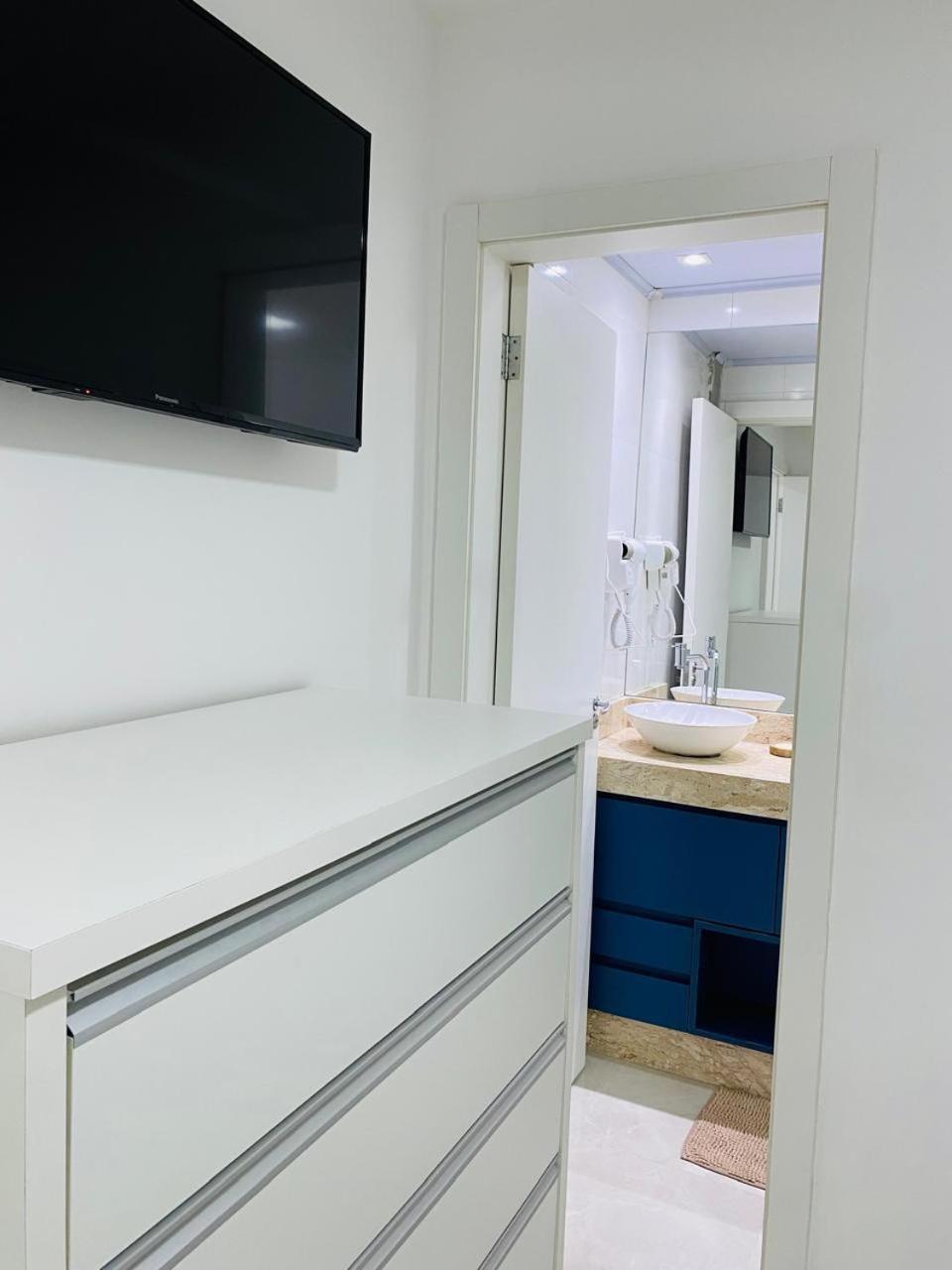 Residencial Com Piscina Possui Jacuzzi Aquecida Com Hidromassagem Villa Bombinhas Eksteriør billede